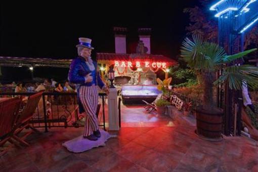 фото отеля At The Americans Hotel Pomorie