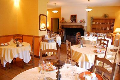 фото отеля Logis Relais De La Sans Fond
