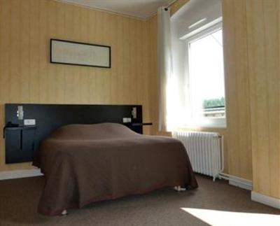 фото отеля Hotel de la Plage Le Chambon-sur-Lignon