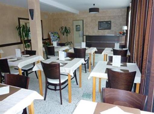 фото отеля Hotel de la Plage Le Chambon-sur-Lignon