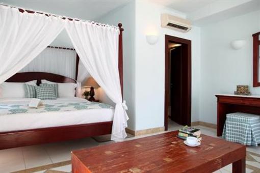 фото отеля Petinos Beach Hotel