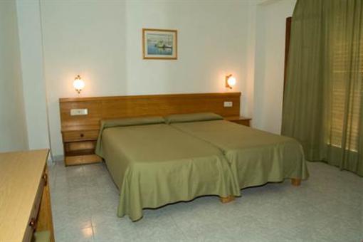 фото отеля Hostal Mallorca Ibiza