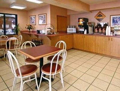 фото отеля Super 8 Motel Battle Mountain