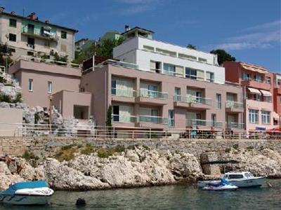 фото отеля Adoral Hotel Apartments Rabac