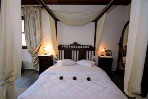 фото отеля Atrapos Hotel Mouresi
