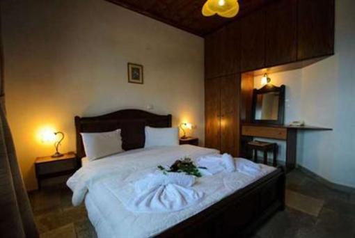 фото отеля Atrapos Hotel Mouresi