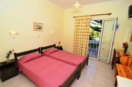 фото отеля Panorama Studios & Apartments Amoudi