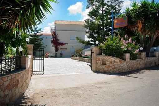 фото отеля Panorama Studios & Apartments Amoudi