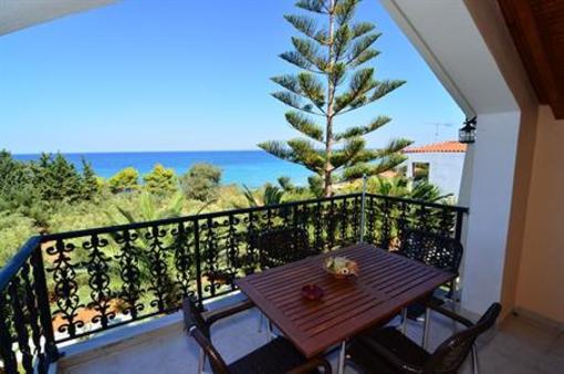 фото отеля Panorama Studios & Apartments Amoudi