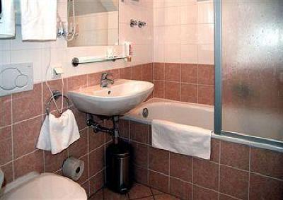 фото отеля Suite Hotel 900m Zur Oper Vienna