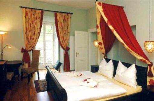 фото отеля Hotel zum Landrichter Wolfsberg