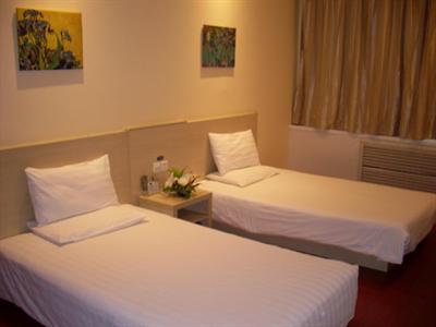фото отеля Hanting Express Jinan Daguanyuan Second
