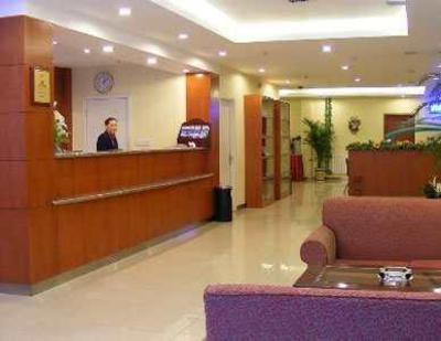 фото отеля Hanting Express Jinan Daguanyuan Second