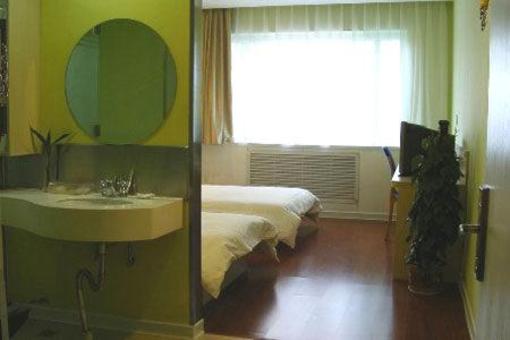 фото отеля Hanting Express Jinan Daguanyuan Second