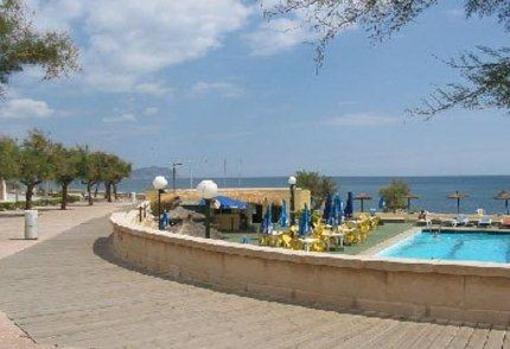 фото отеля Apartamentos Stil Mar y Paz Santa Margalida