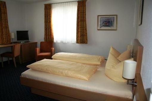 фото отеля Gasthof Hotel Adler