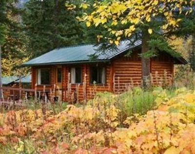 фото отеля Mount Robson Lodge & Robson Shadows Campground