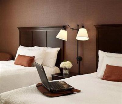 фото отеля Hampton Inn by Hilton North Bay