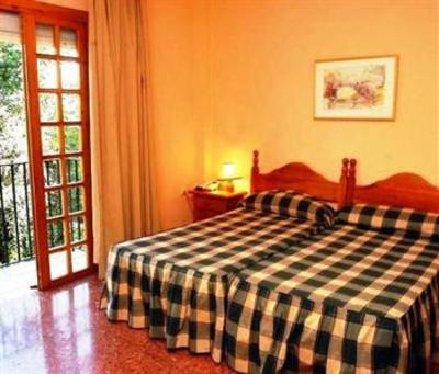 фото отеля Hotel El Almendral Setenil de las Bodegas