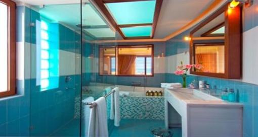 фото отеля Maistros Exclusive Suites & Gourmet Restaurant