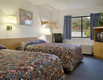 фото отеля Super 8 Motel New Paltz