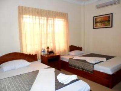 фото отеля Golden Village Guesthouse