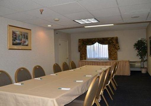 фото отеля Suburban Extended Stay Hotel Worcester