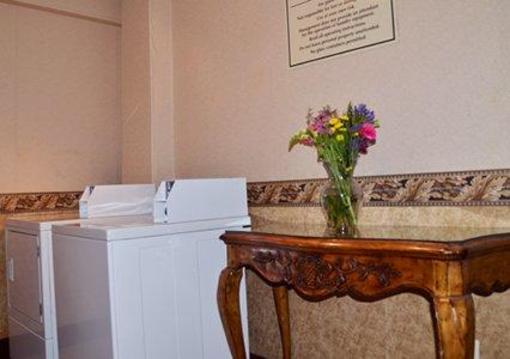 фото отеля Suburban Extended Stay Hotel Worcester