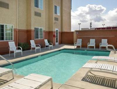 фото отеля Microtel Inn & Suites Lodi