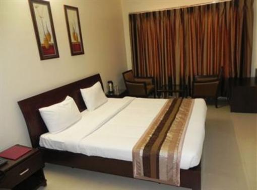 фото отеля Reeva Suites