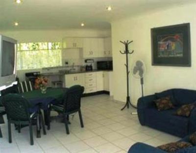 фото отеля Araluen Cottage Benoni
