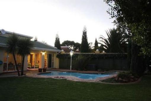 фото отеля Araluen Cottage Benoni