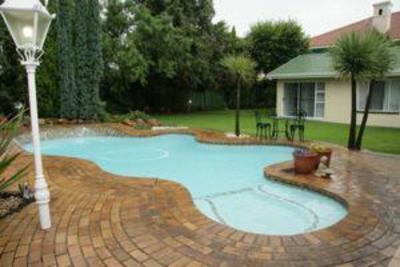 фото отеля Araluen Cottage Benoni