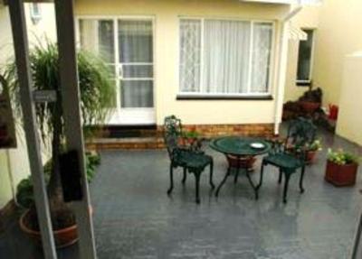 фото отеля Araluen Cottage Benoni