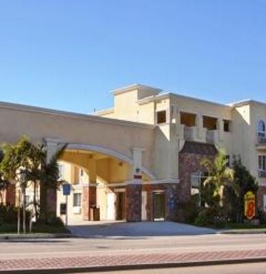 фото отеля Super 8 Motel Torrance / LAX Airport