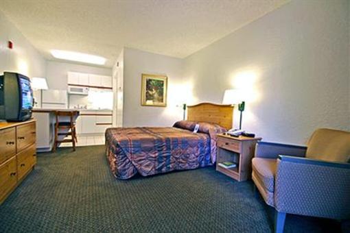 фото отеля Studio 6 Hotel Coral Springs