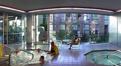 фото отеля Club Intrawest - Vancouver