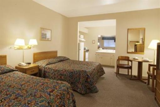 фото отеля Americas Best Value Inn & Suites Oasis of Eden