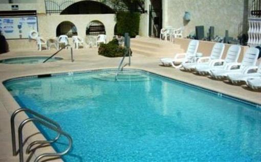 фото отеля Americas Best Value Inn & Suites Oasis of Eden