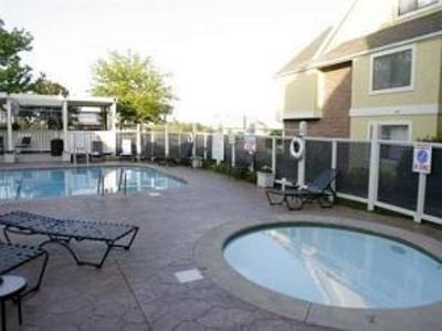 фото отеля Chase Suite Hotel Kansas City Airport