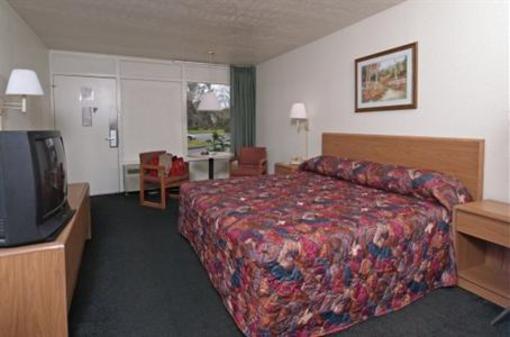 фото отеля Masters Inn Columbia Knox Abbott