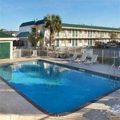 фото отеля Masters Inn Columbia Knox Abbott