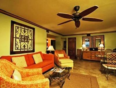 фото отеля Compass Point by Meyer Real Estate Hotel