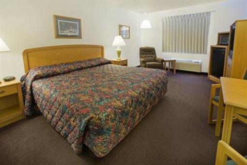 фото отеля Americas Best Value Inn Grand Forks