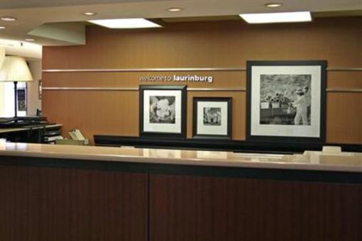 фото отеля Hampton Inn Laurinburg