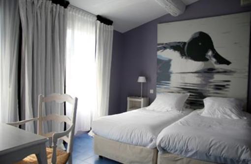 фото отеля Les Arcades Hotel Aigues-Mortes