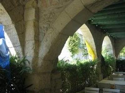 фото отеля Les Arcades Hotel Aigues-Mortes