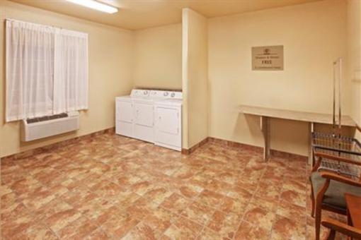 фото отеля Candlewood Suites Tulsa