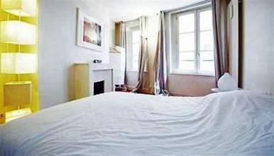 фото отеля Appartement The Heart of Paris - Notre Dame