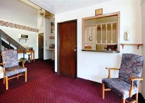 фото отеля Econo Lodge Mitchell